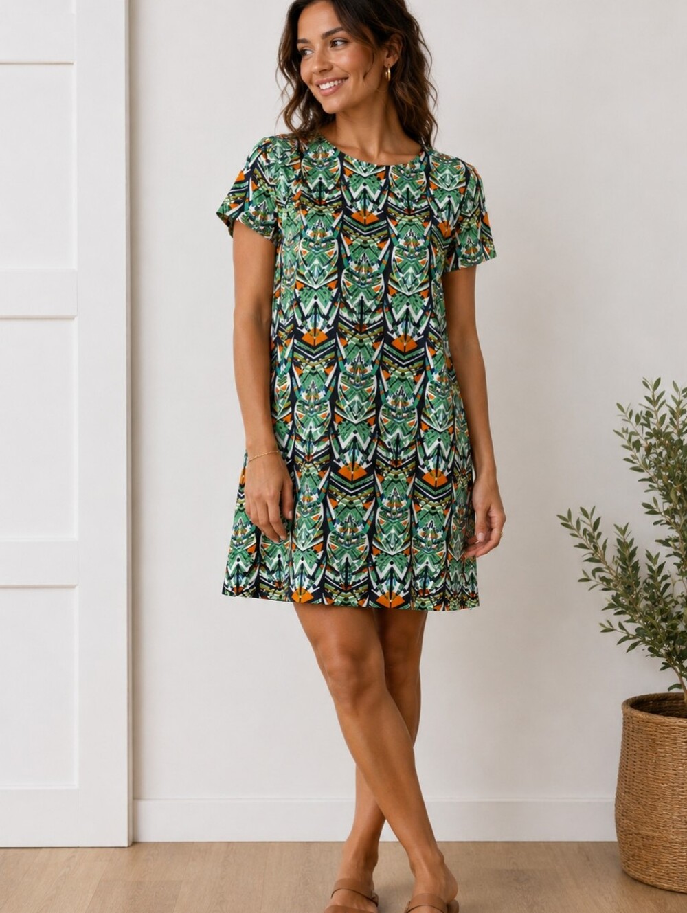 MIM COLORFUL DRESS SIZE SMALL FLARE FIT